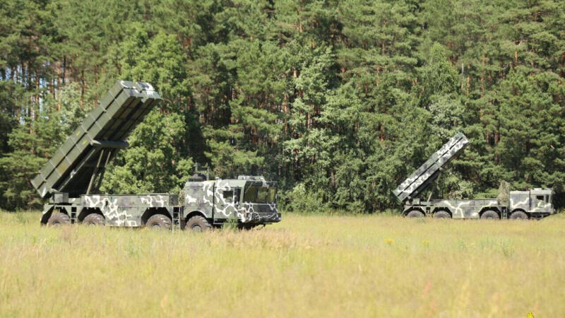 В Белоруссии привели в готовность армейское механизированное соединение