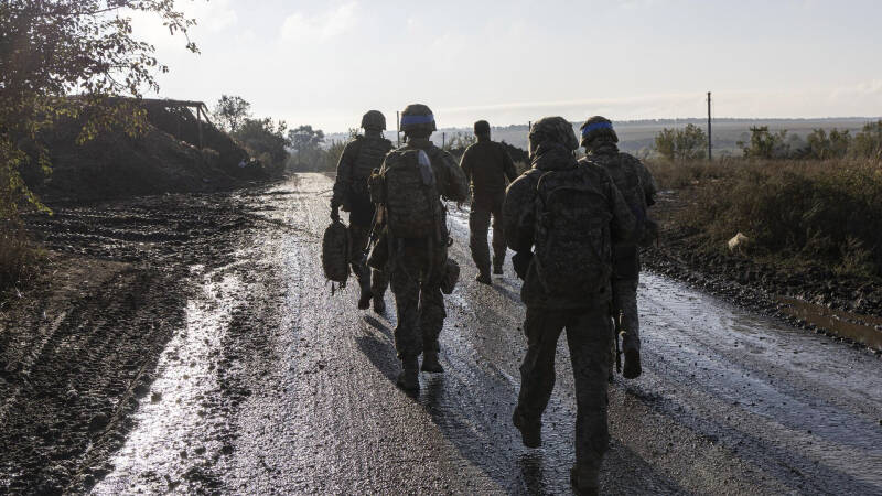 Российские военные форсировали реку Жеребец в ЛНР, сообщил Марочко